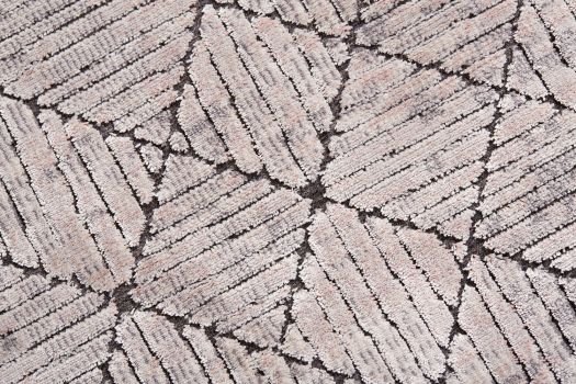 Silbergrauer Jacquard-Teppich 'Desert Silver': Muster in Nahansicht