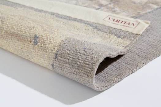 Grauer handgeknüpfter Teppich 'Fragment Classic Taupe': Unterseite